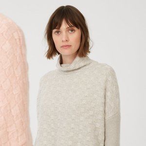 Club Monaco Jordynne Cashmere Sweater NWT ($449 Retail)